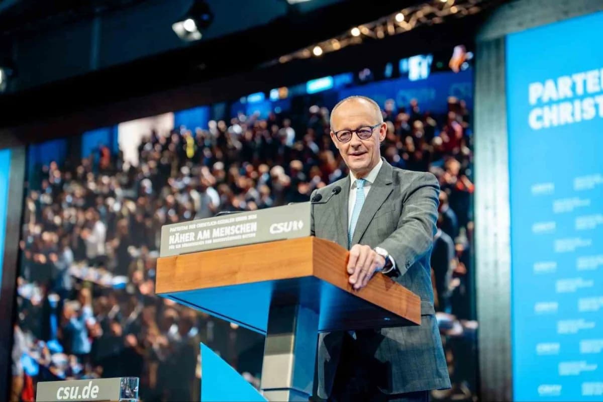 Almanya Başbakanı Friedrich Merz, sağ/Sol kesimdeki aşırılık tehlikesi ile Rusya kaynaklı istikrarsı
