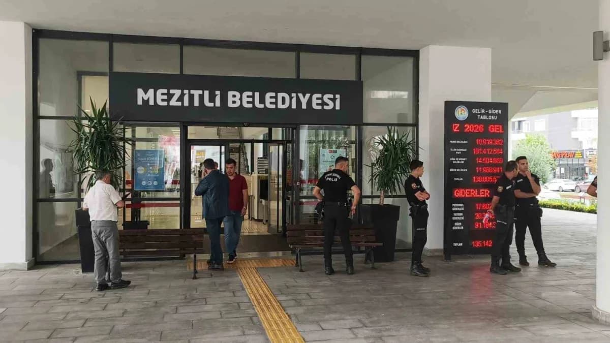 Mersin'de Mezitli Belediye Başkanı Ahmet Serkan Tuncer hakkında silahlı saldırı iddiası ve soruşturma süreci