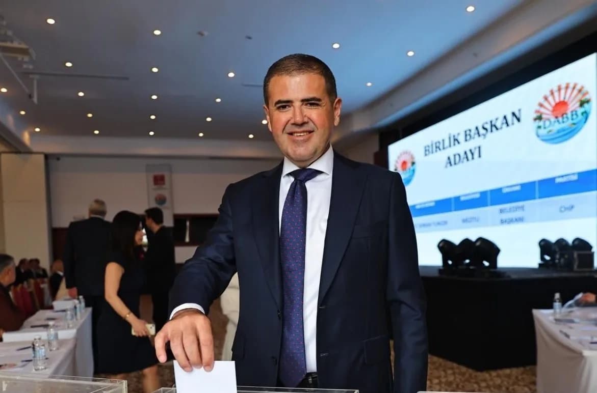 Mezitli Belediye Başkanı Ahmet Serkan Tuncer hakkında soruşturma dosyasındaki iddiaları anlatan haber metni