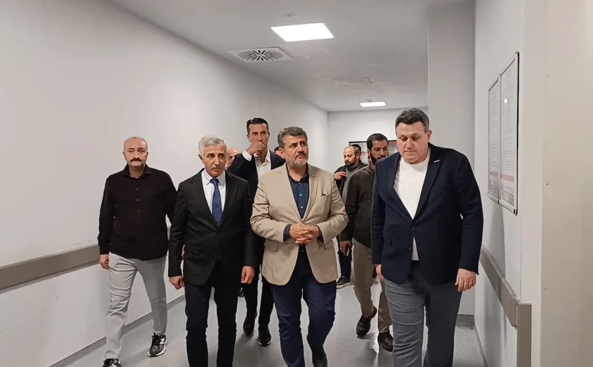 Kahramanmaraş'ta trafik kazasında yaralanan MHP Milletvekili Zuhal Karakoç hastanede tedavi altında