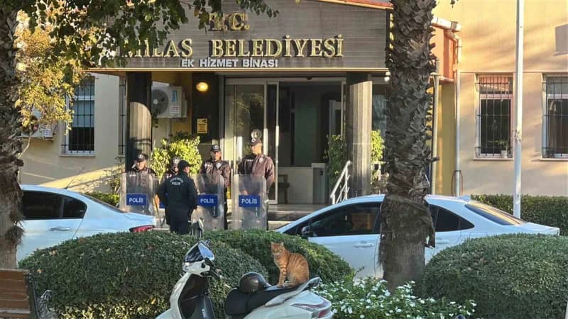 Milas Belediyesine operasyon