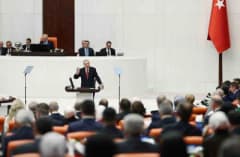 Cumhurbaşkanı Recep Tayyip Erdoğan AK Parti Kongre Merkezi’nde milletvekilleriyle toplantıda konuşma yaparken
