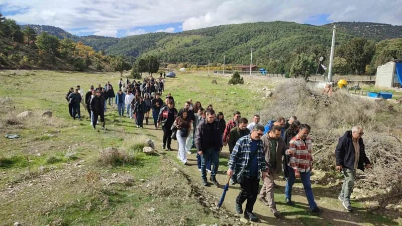 Denizli Çivril’de Miryokefalon Savaşı’nın 850. yıldönümünde savaş alanında ders yapan tarih
