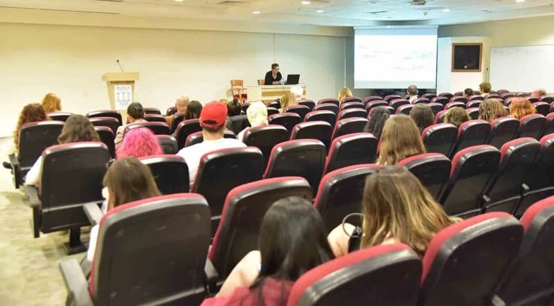 Muğla Sıtkı Koçman Üniversitesi’nde COP31 çalıştayı sırasında katılımcılar ve sunumlar