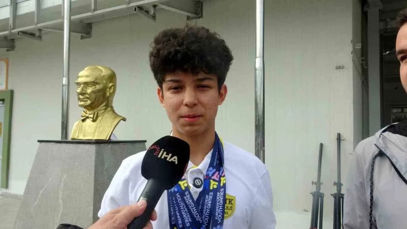 MTK öğrencisi Rüzgar Alp Yalçınkaya’dan masa tenisinde Avrupa’da tarihi başarı