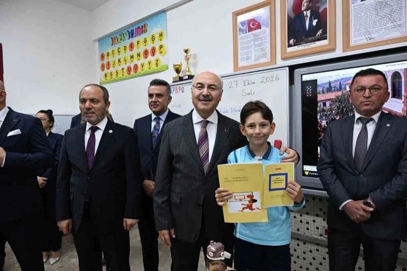 Denizli İl Millî Eğitim Müdürlüğü tarafından ilkokul öğrencilerine yönelik hazırlanan "Bir Sancak, B