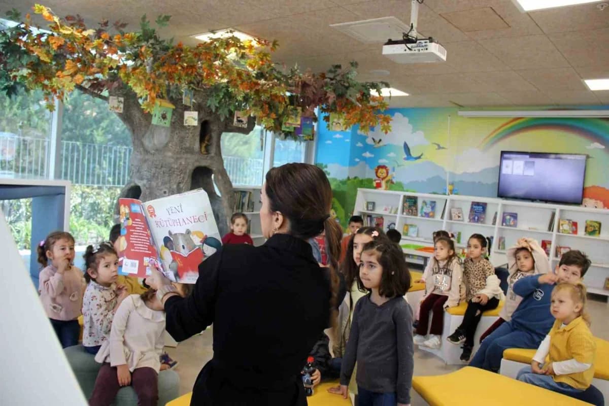 Muğla Büyükşehir Kütüphaneleri 40 bin yayına ev sahipliği yapıyor