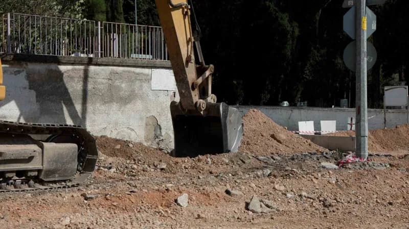 Muğla Büyükşehir Belediyesi, Menteşe Belediyesi ile imzalanan protokol kapsamında Orhaniye Mahallesi Şehit Asteğmen Yıld