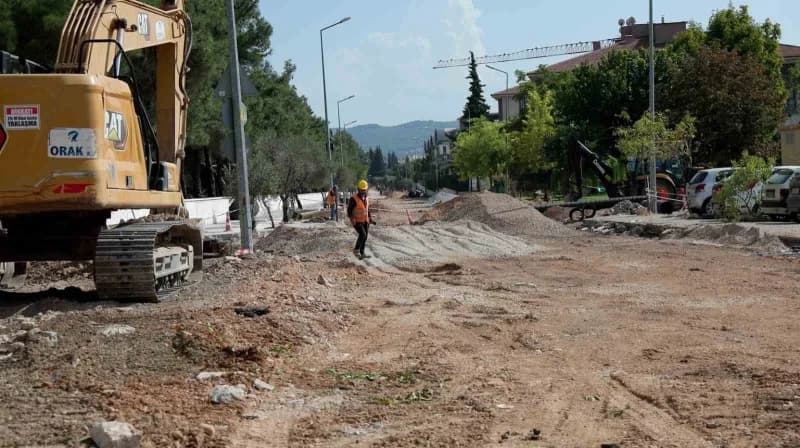 Muğla Büyükşehir Belediyesi, Menteşe Belediyesi ile imzalanan protokol kapsamında Orhaniye Mahallesi Şehit Asteğmen Yıld