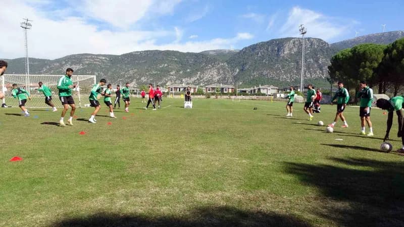 Trendyol 1. Lig’de mücadele eden Muğlaspor, milli aranın ardından deplasmanda Fatih Karagümrük ile oynayacağı maçın hazı