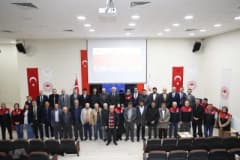Muş’ta arıcılara dağıtılan yeni kovanlar ve arıcılık faaliyetleri