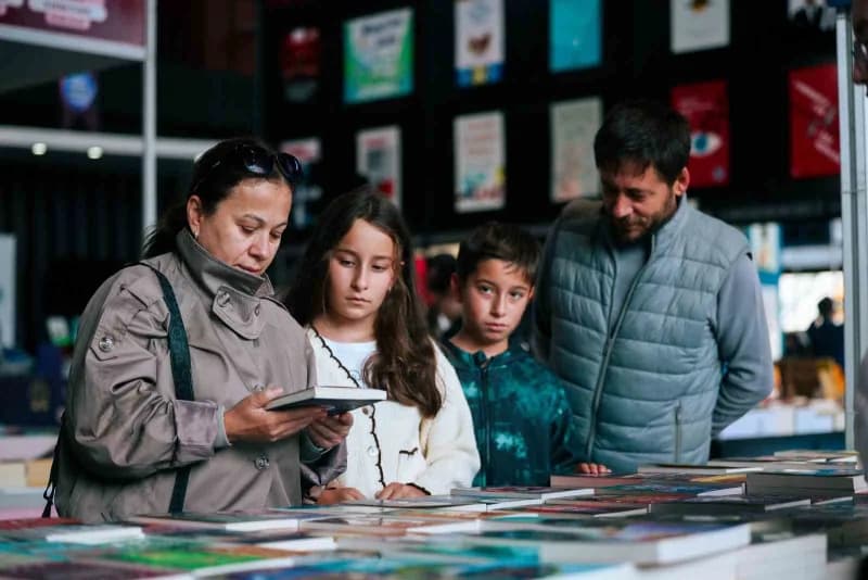 Kocaeli Büyükşehir Belediyesince organize edilen ve etkinlik hacmi bakımından Türkiye'nin en büyük Kitap Fuarı olma özel