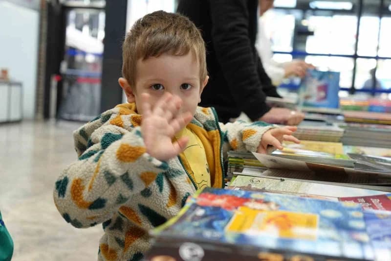 Kocaeli Büyükşehir Belediyesince organize edilen ve etkinlik hacmi bakımından Türkiye'nin en büyük Kitap Fuarı olma özel