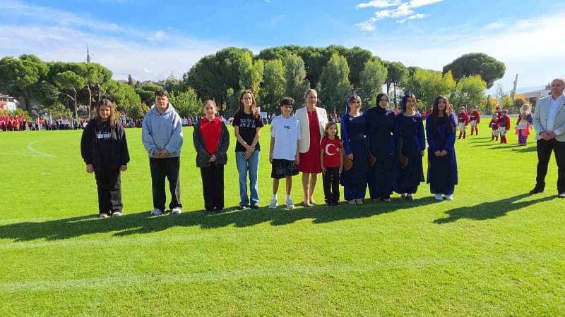 Nazilli’de Cumhuriyet coşkusu caddelere taştı