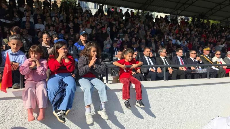 Nazilli’de Cumhuriyet coşkusu caddelere taştı