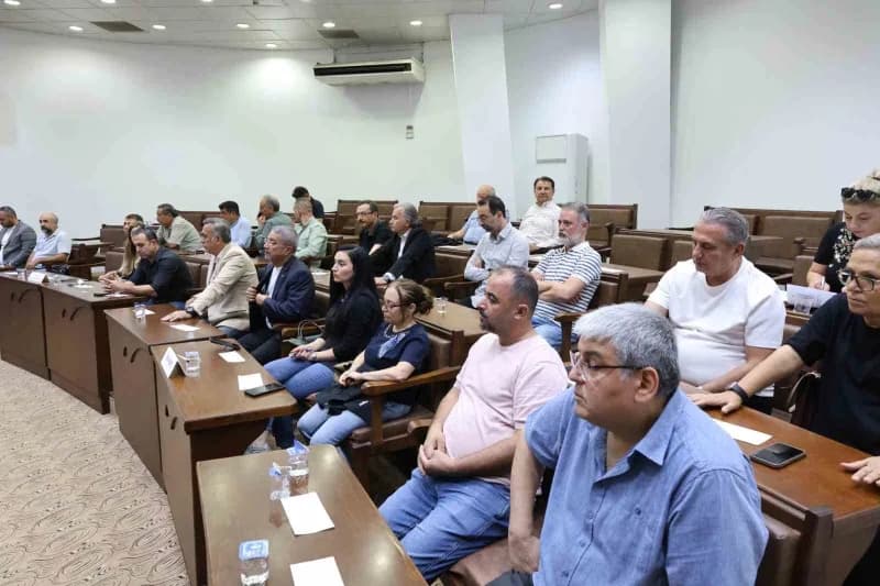 Başkan Tetik, esnafın yanında
