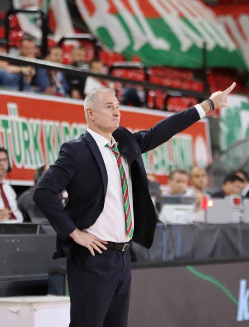 Karşıyaka Başantrenörü Nenad Markovic