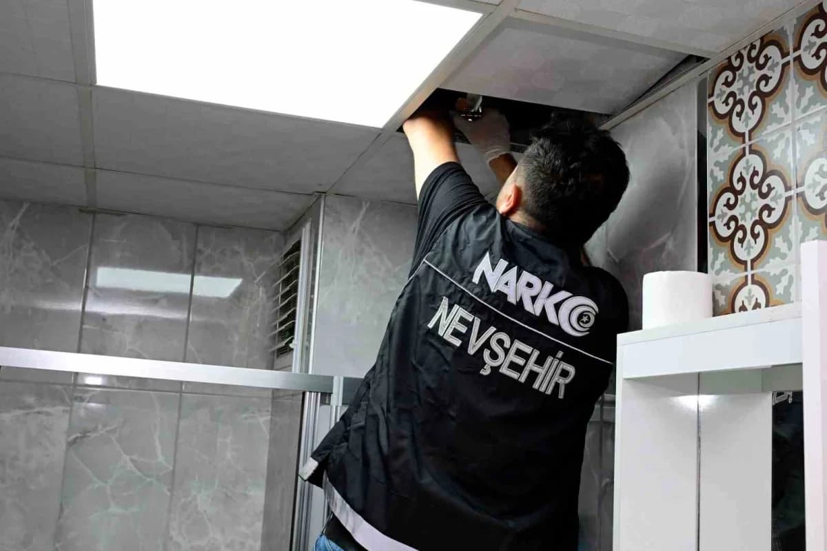 Nevşehir merkezli 4 ilde, internet üzerinden uyuşturucu madde satışı yaptığı belirlenen şüphelilere yönelik düzenlenen e