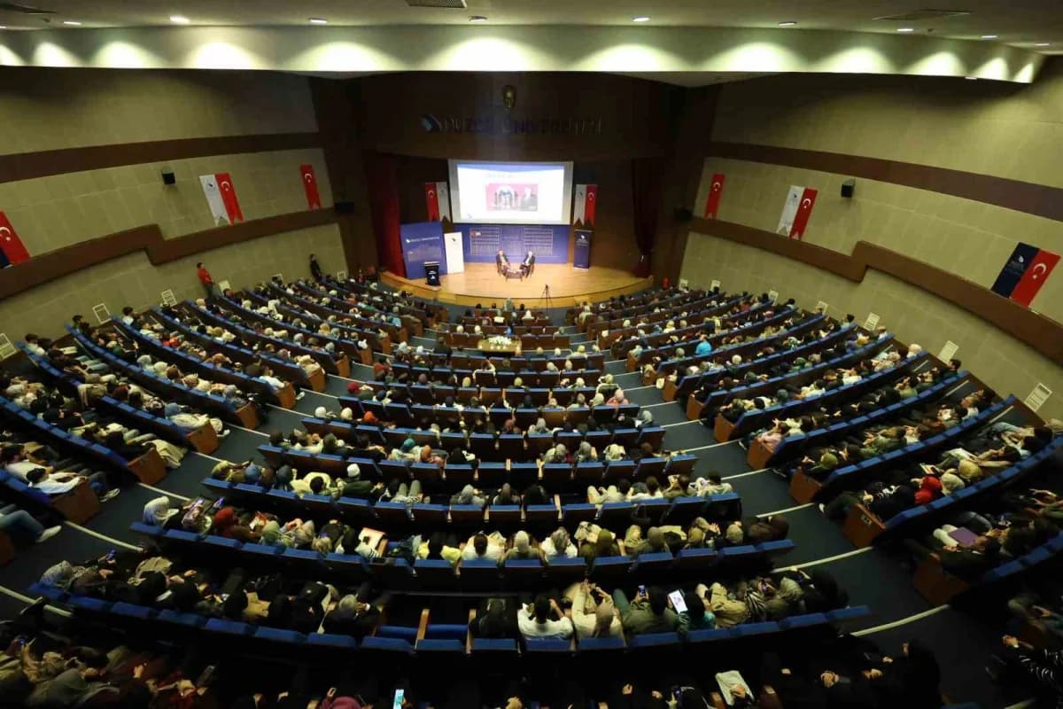 Düzce Üniversitesi İlahiyat Fakültesi, Kariyer Geliştirme ve Mezun İzleme Uygulama Araştırma Merkezi ile Çevre ve Ahlak