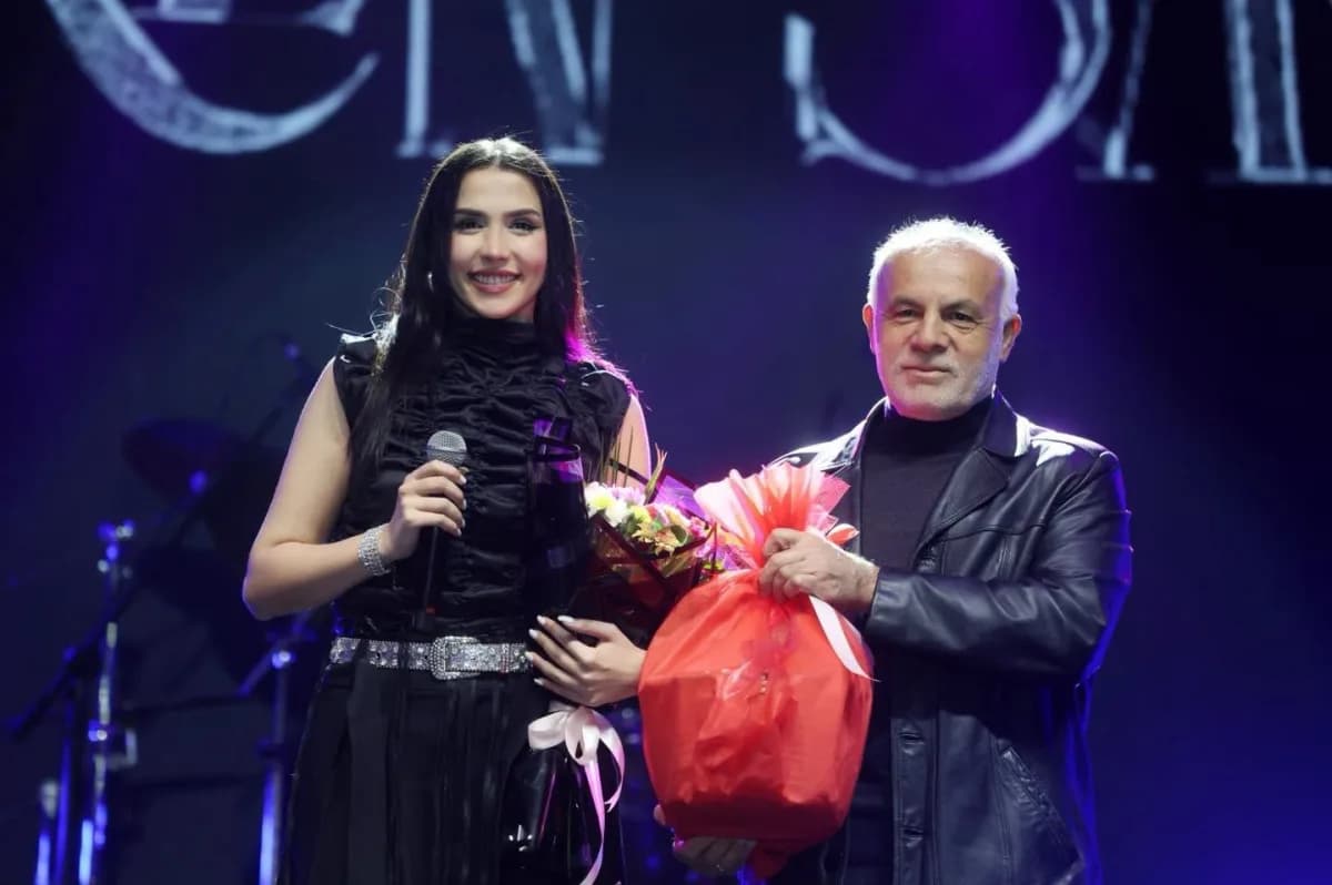 Niğde Gastronomi Festivali kapsamında düzenlenen etkinliklerde yöresel lezzetler ve konserlerden renkli görüntüler