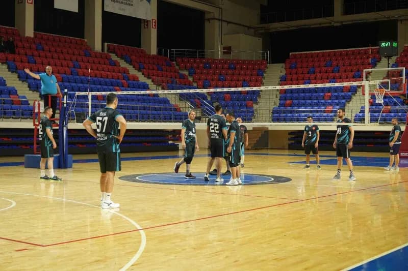 Niğde'de bu yıl 4'üncüsü düzenlenen Kamu Spor Oyunları, farklı branşlarda gerçekleştirilen müsabakalarla devam ediyor. Y