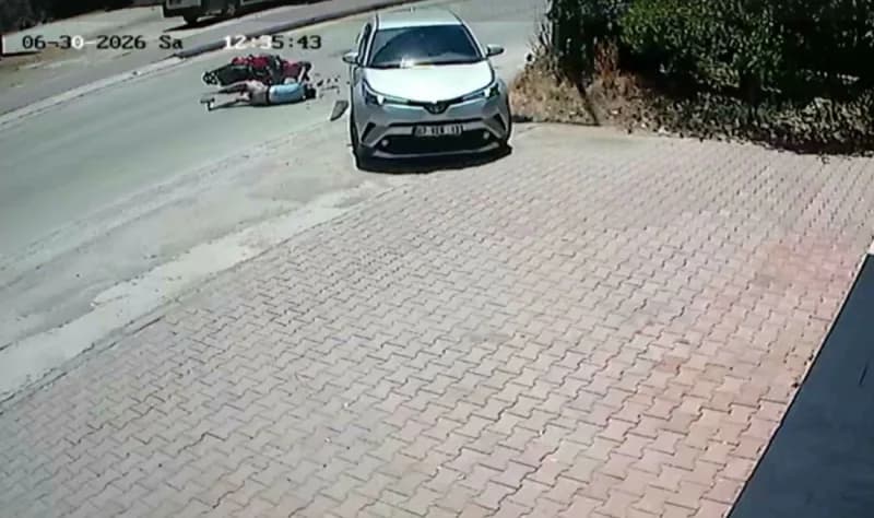 Antalya'nın Kumluca ilçesinde nikah için tarih aldıktan sonra geçirdiği trafik kazasında 27 yaşındaki gencin hayatını ka