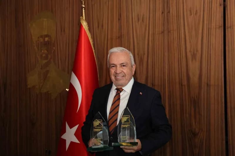 Nilüfer Belediyesi çevre ve dayanışma projeleri kapsamında ağaç dikimi ve tekstil atıklarının toplanması