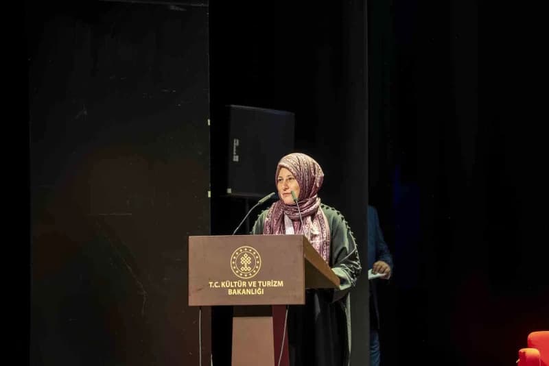 "Neyzenlerin kutbu" Niyazi Sayın, vefatının birinci yılında AKM’de besteleri ve talebelerinin hatıralarıyla anıldı. Üsta