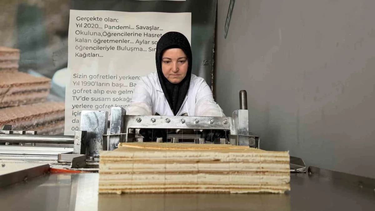 Sakarya'da kadınların geleneksel yöntemlerle ürettiği nostaljik gofretler