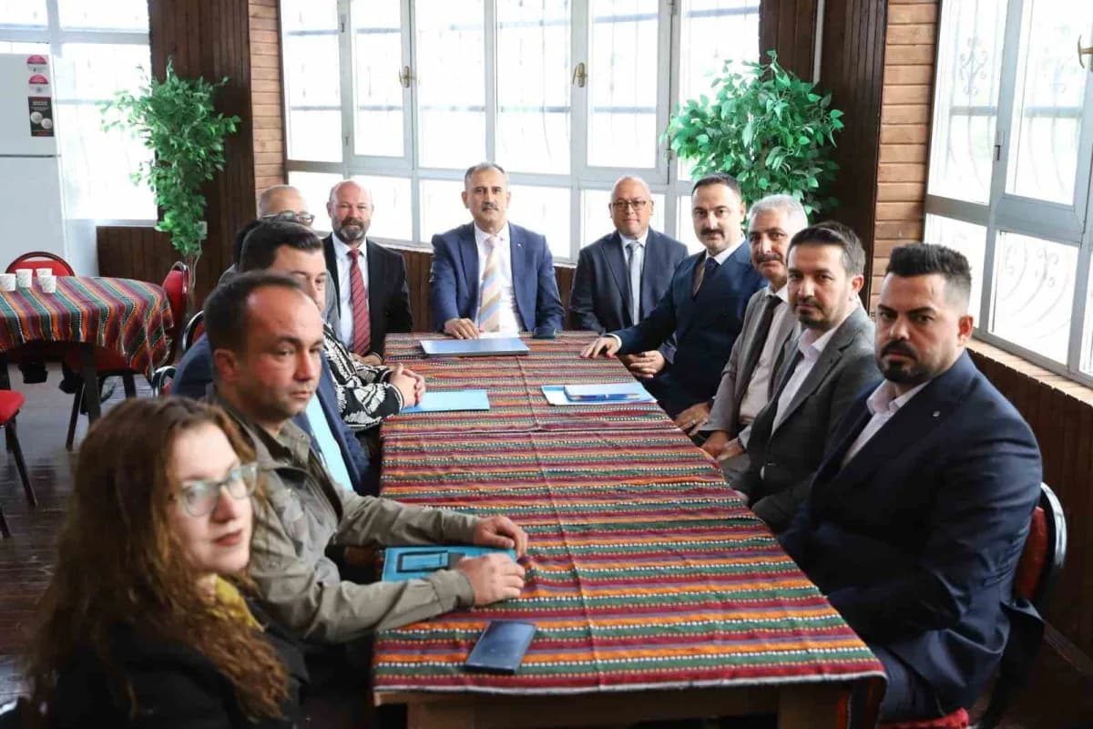 Ağrı'nın Doğubayazıt ilçesinde Nuh'un Gemisi'ne ilişkin yürütülen 3 aylık saha çalışması tamamlandı. Ağrı Valisi Önder B