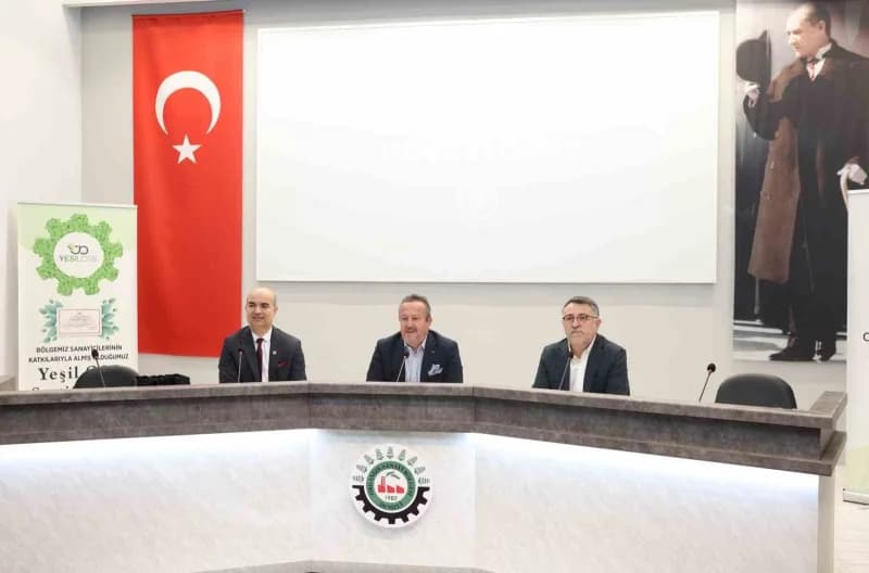 Pamukkale Üniversitesi (PAÜ) Kariyer Merkezi tarafından İktisadi ve İdari Bilimler Fakültesince belirlenen 80 öğrenci il