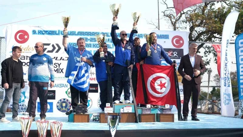 Kocaeli'nin Kandıra ilçesinde düzenlenen 9. Uluslararası Balık Yakalama Yarışması, 16 ülkeden 240 sp