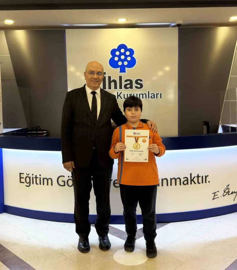 İhlas Koleji öğrencisi Ömer Selim Köksal, 11 Yaş Kategorisi’nde Türkiye 1’incisi, tüm Yaş gruplarının yer aldığı Genel K
