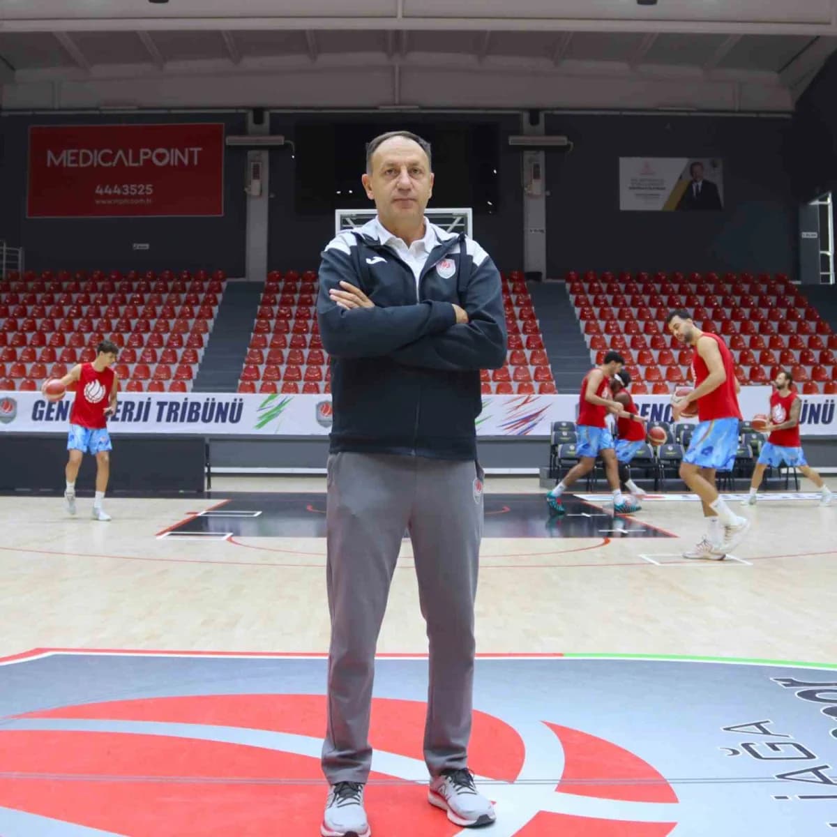 Aliağa Petkimspor Başantrenörü Orhun Ene