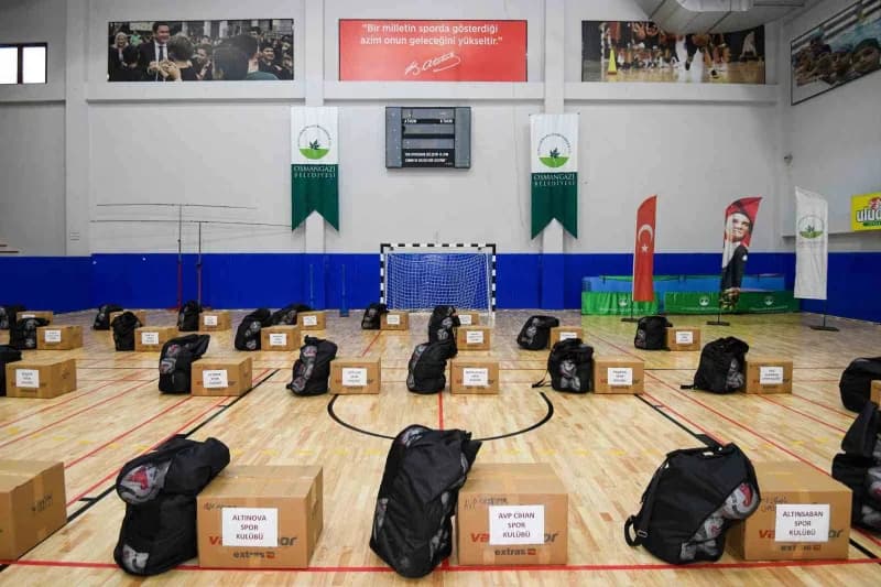 Sağlıklı nesillerin yetişmesi amacıyla spora ve sporcuya yönelik desteklerini yoğun bir şekilde sürd