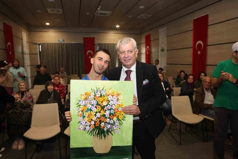 Osmangazi Belediyesi, 1 Ekim Dünya Yaşlılar Günü'nde BAREM sakinlerini Türk Sanat Müziği'nin gönüllerde iz bırakan eserl