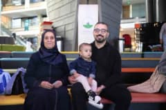 Osmangazi’de ebeveynlerin ve çocukların katıldığı Onunla Okuyun atölyesinden bir görüntü
