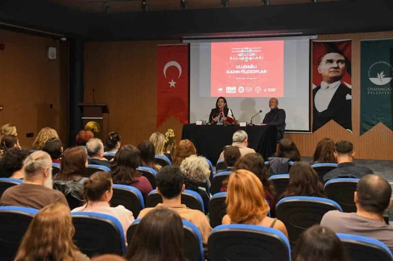 Osmangazi Belediyesi, Hisar Arkeoparkı Kültür Buluşmaları kapsamında ve "Uludağlı Kadın Filozoflar" başlığıyla düzenledi