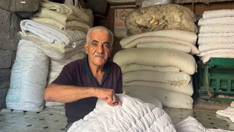 Mehmet Doğanay 54 yıldır yorganlara ilmek ilmek emek işliyor
