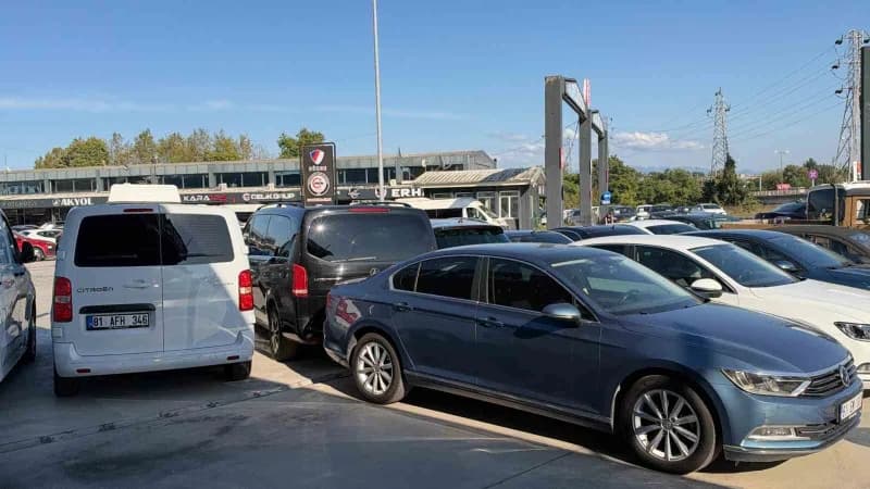 Tüketicilerin yüksek bakım ve tamir maliyetleri nedeniyle daha yeni model araçlara yöneldiğini belir