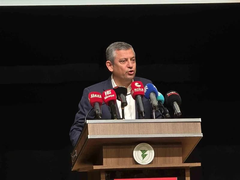 Özgür Özel, Yozgat’ta il başkanlığı toplantısına katıldı