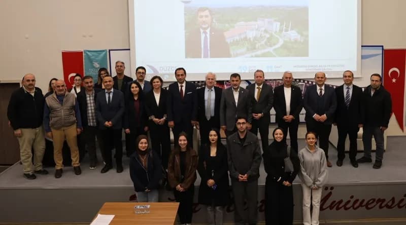 Düzce'nin iş bulma konusunda şanslı bir il olduğunu vurgulayan AK Parti Düzce Milletvekili Ercan Öztürk, ancak sadece di