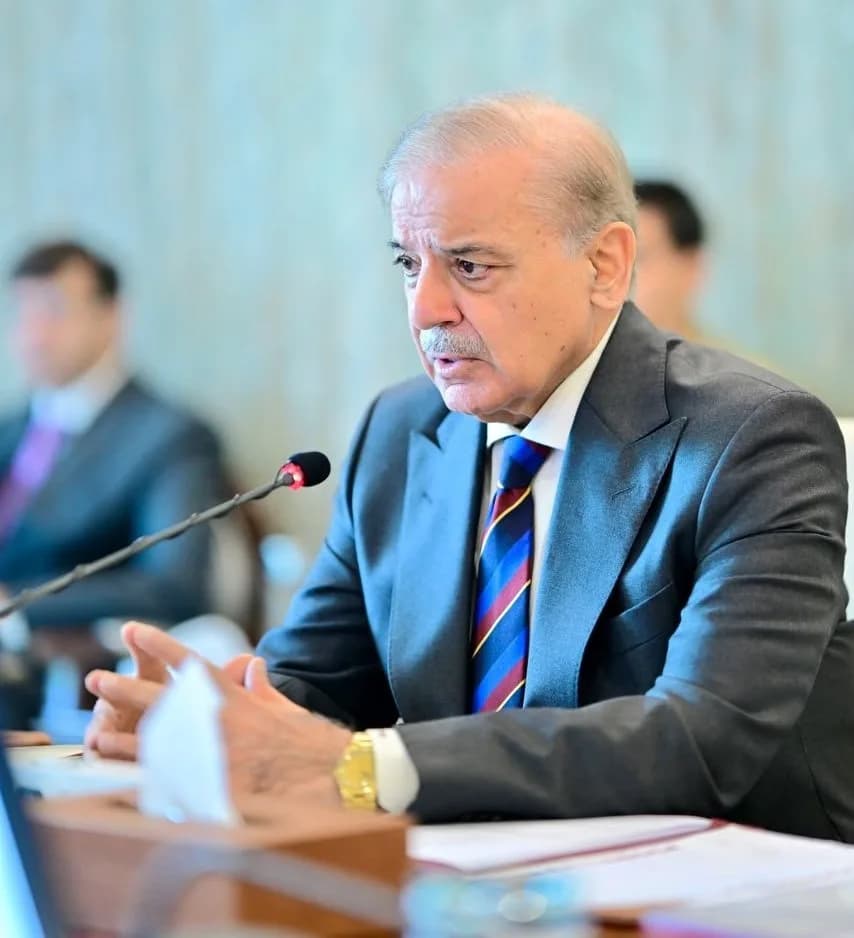 Pakistan başbakanı Şahbaz Şerif, kabine toplantısına başkanlık etti.