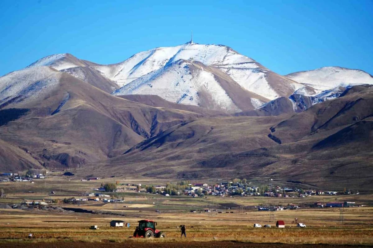 Erzurum Palandöken bölgesinde 1941 yılında petrol arama izni verilen tarihi belge