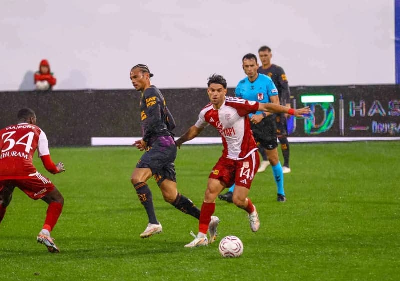 Galatasaray, Trendyol 1. Lig ekiplerinden Pendikspor ile oynadığı hazırlık maçında 3-3 berabere kaldı.