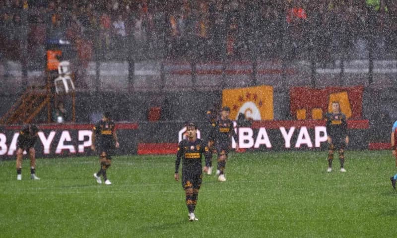 Galatasaray, Trendyol 1. Lig ekiplerinden Pendikspor ile oynadığı hazırlık maçında 3-3 berabere kaldı.