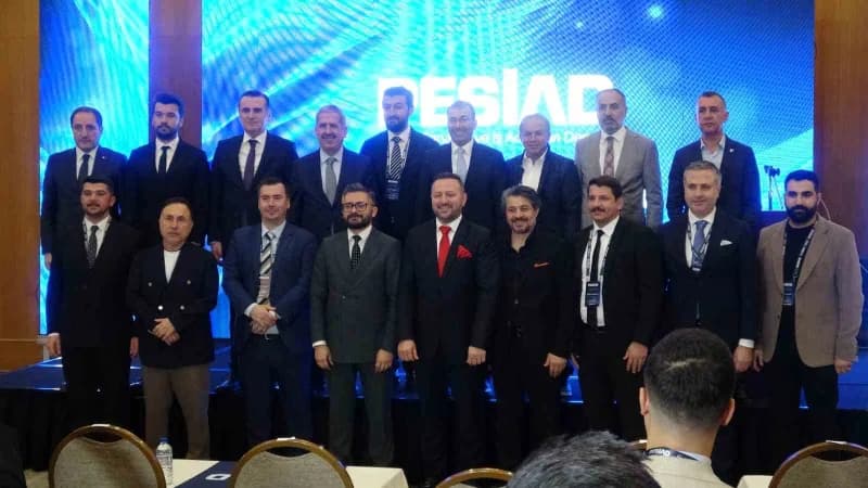 Esiad Yönetim Kurulu Başkanı Cüneyt Battal'ın ev sahipliğindeki programa Ticaret Bakan Yardımcısı Ma