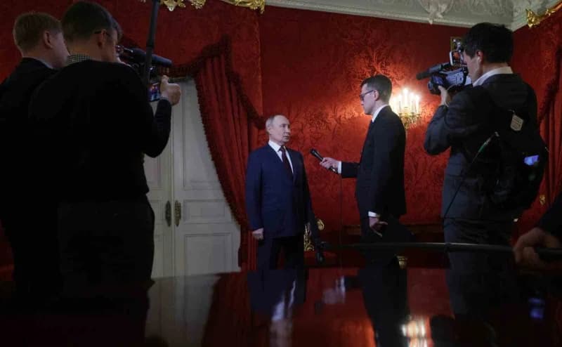 Rusya Devlet Başkanı Vladimir Putin, "Kiev'in kaybettiği topraklar Ukrayna toprakları değil, tarihi