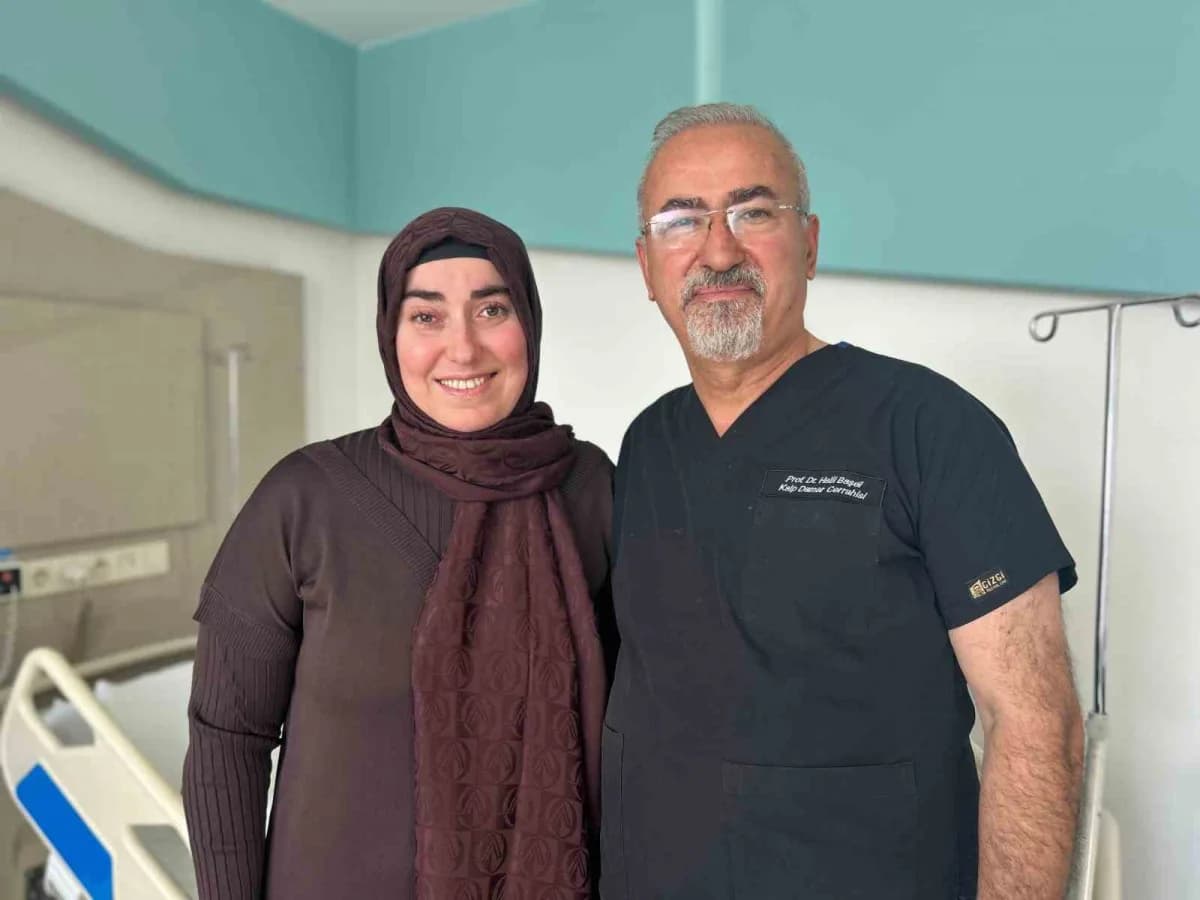 Van’da ameliyatla çıkarılan yaklaşık 4 santimetrelik glomus tümörü