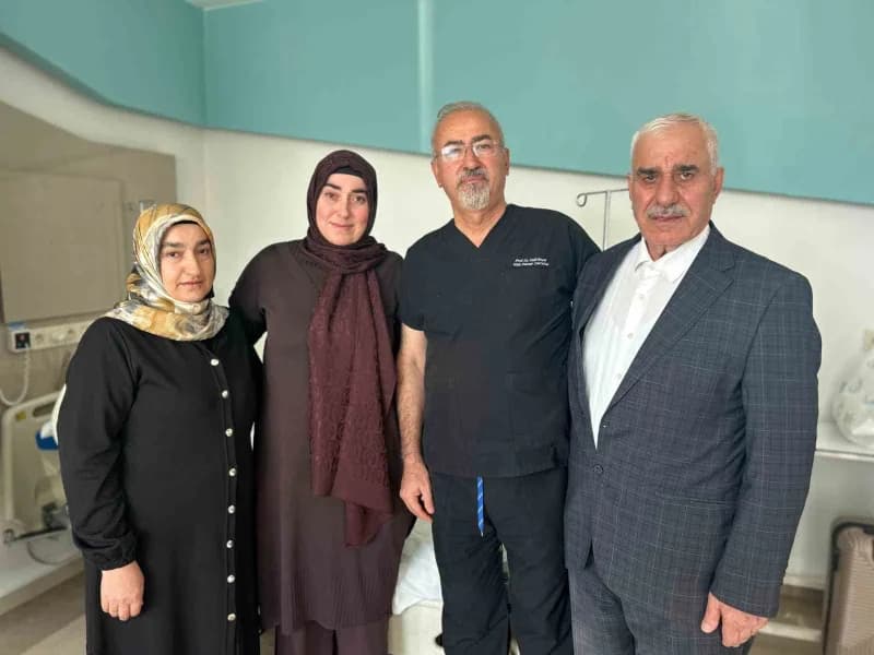 Esma Canpolat, ailesş ve Prof. Dr. Halil Başel